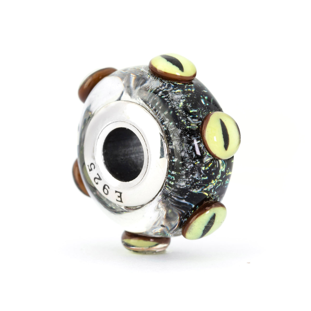Darkguest Eyes — 360° view 32 of 36
