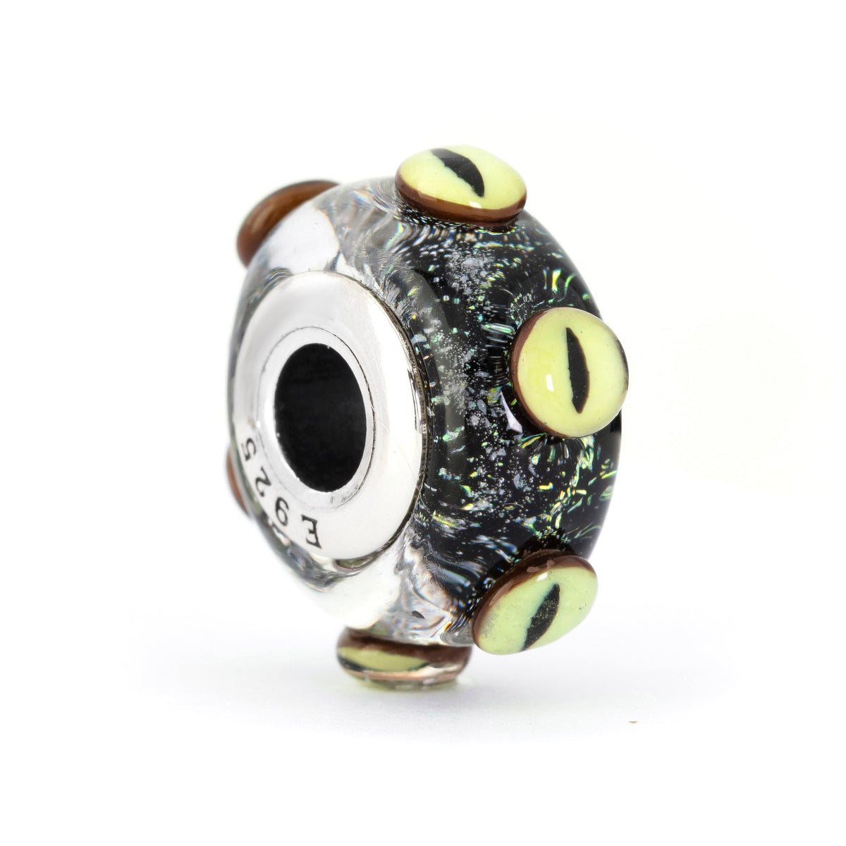 Darkguest Eyes — 360° view 33 of 36