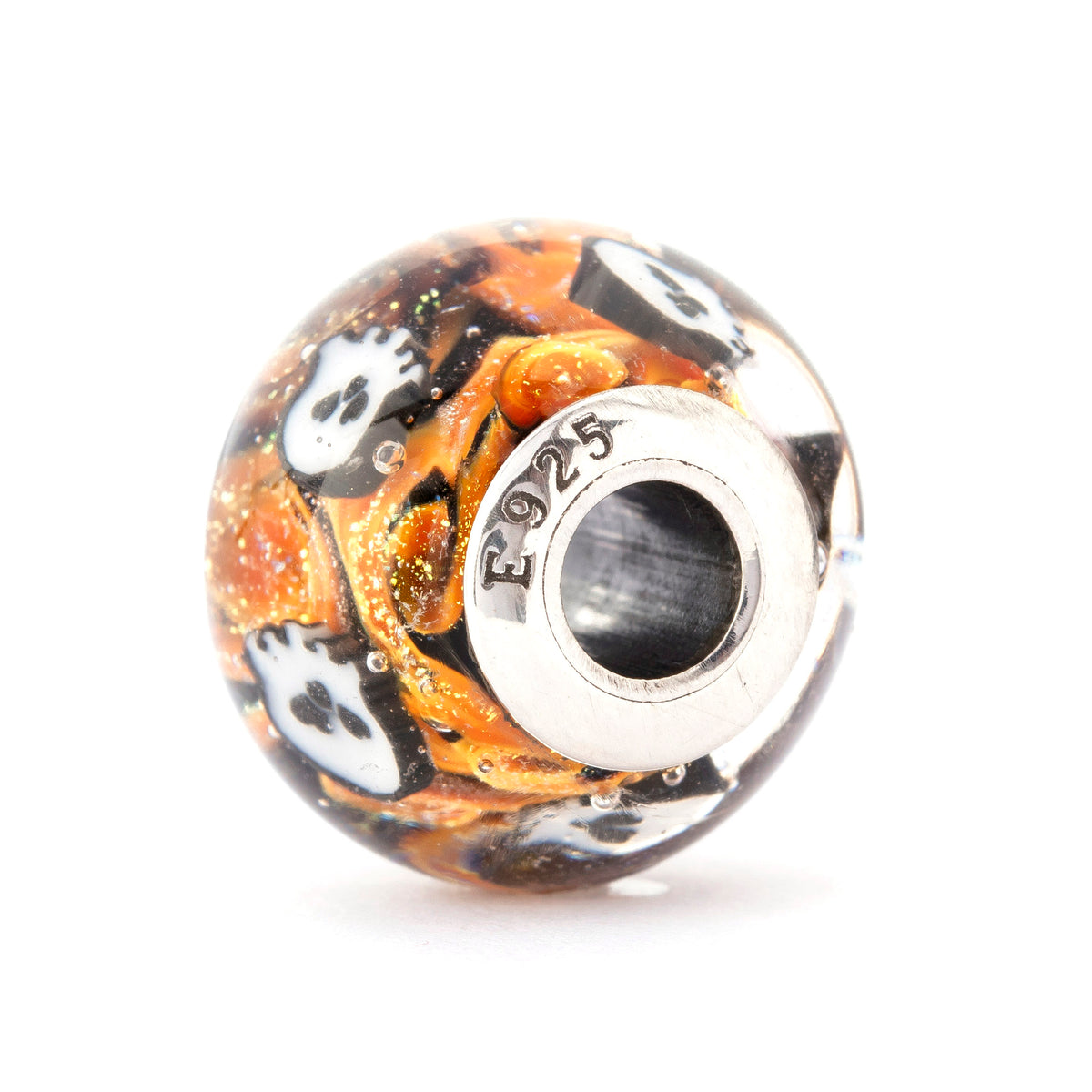 Fire Skulls World — 360° view 26 of 36