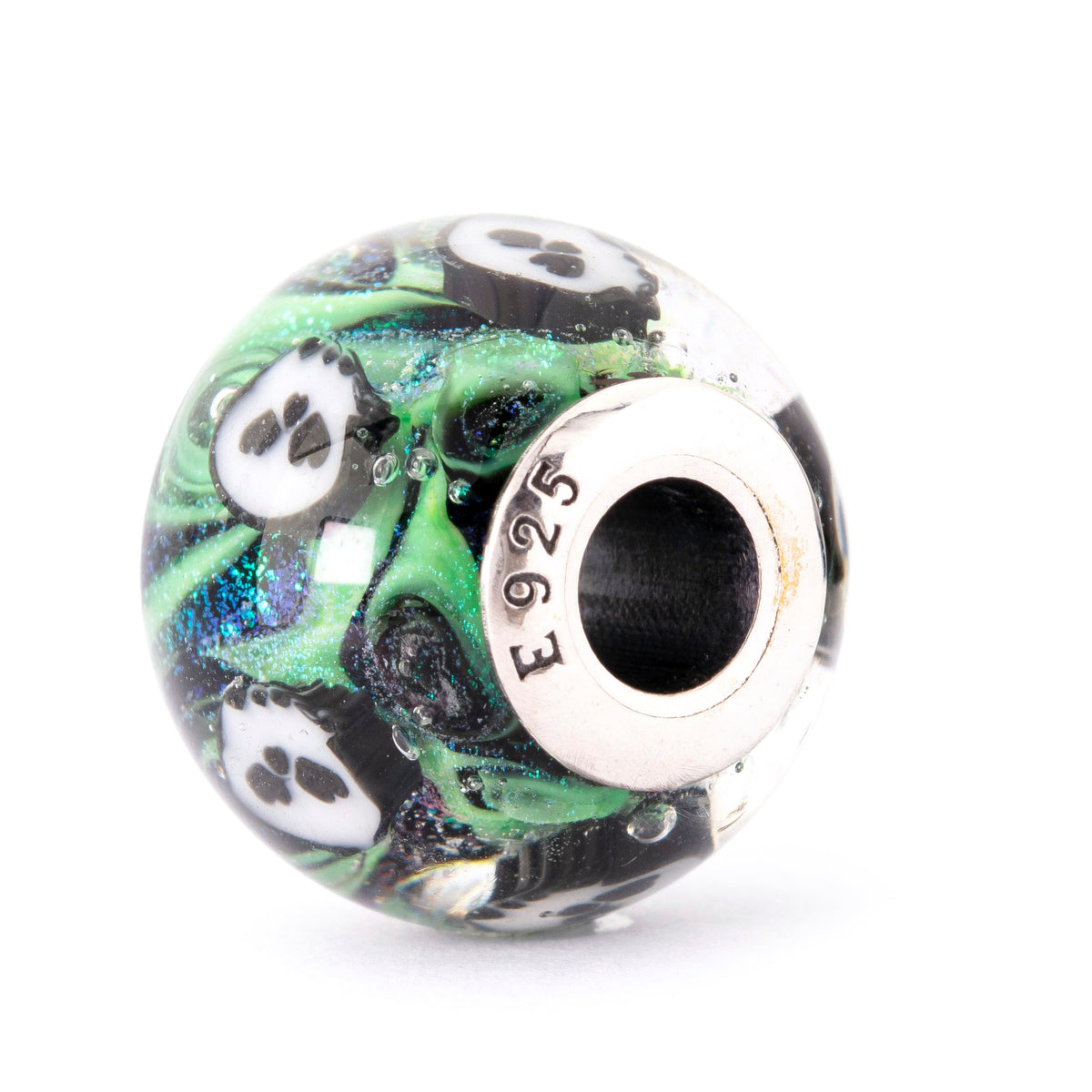 Ghostlight Skulls World — 360° view 25 of 36