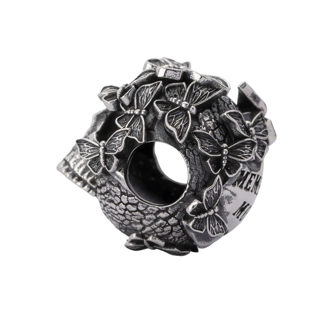 Memento Mori — 360° view 11 of 36