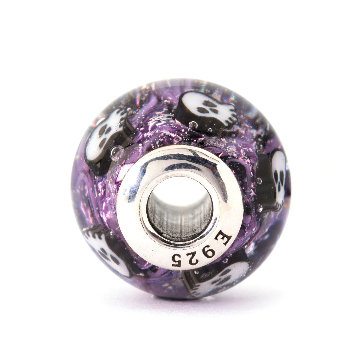 Midnight Skulls World — 360° view 28 of 36