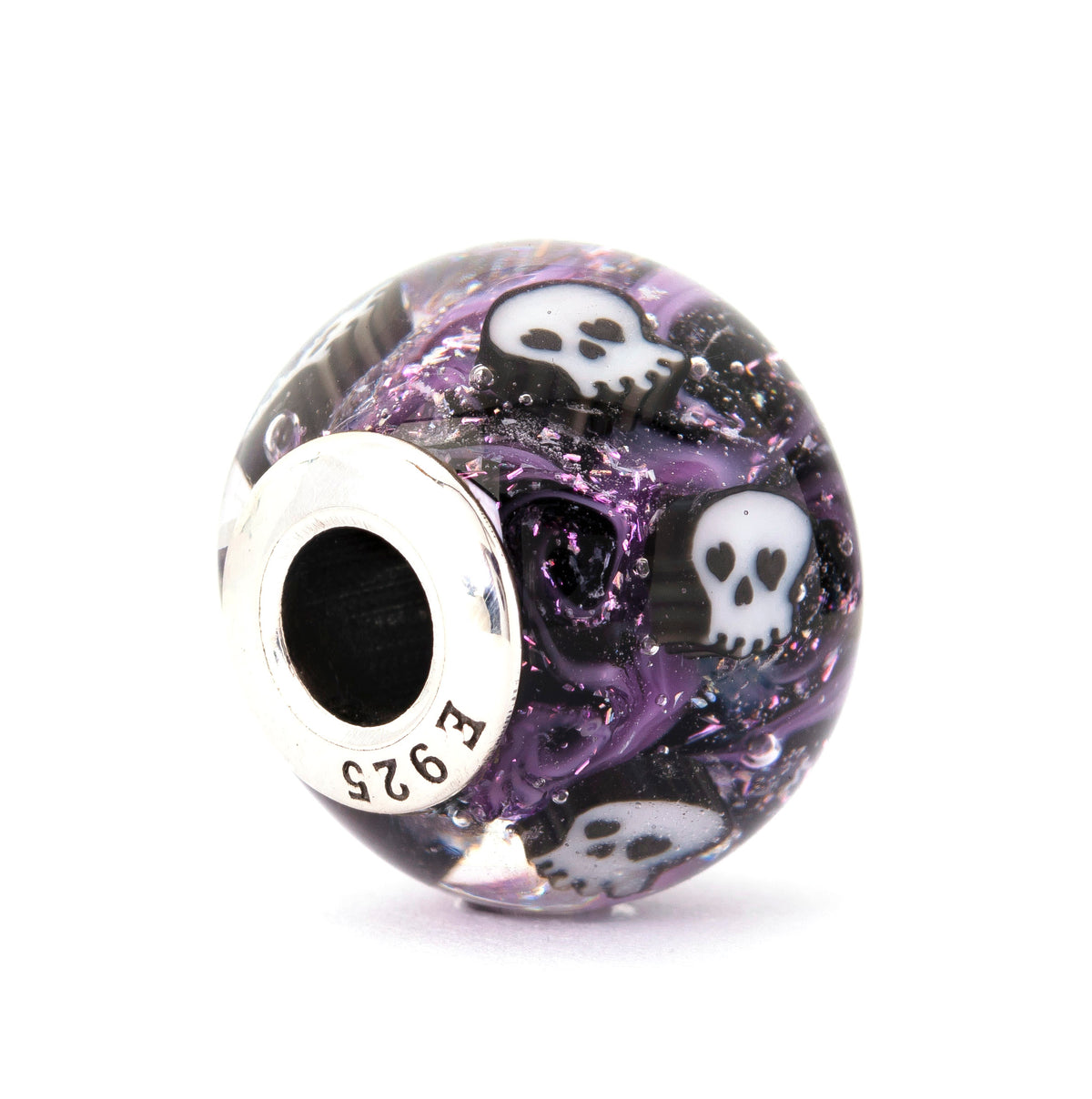 Midnight Skulls World — 360° view 32 of 36