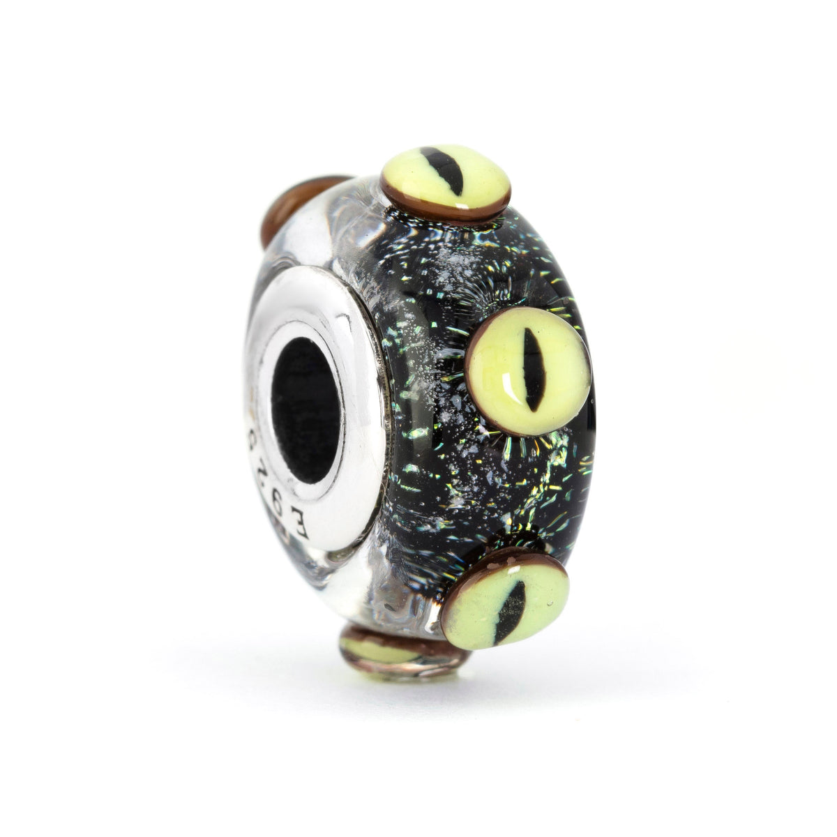 Darkguest Eyes — 360° view 34 of 36