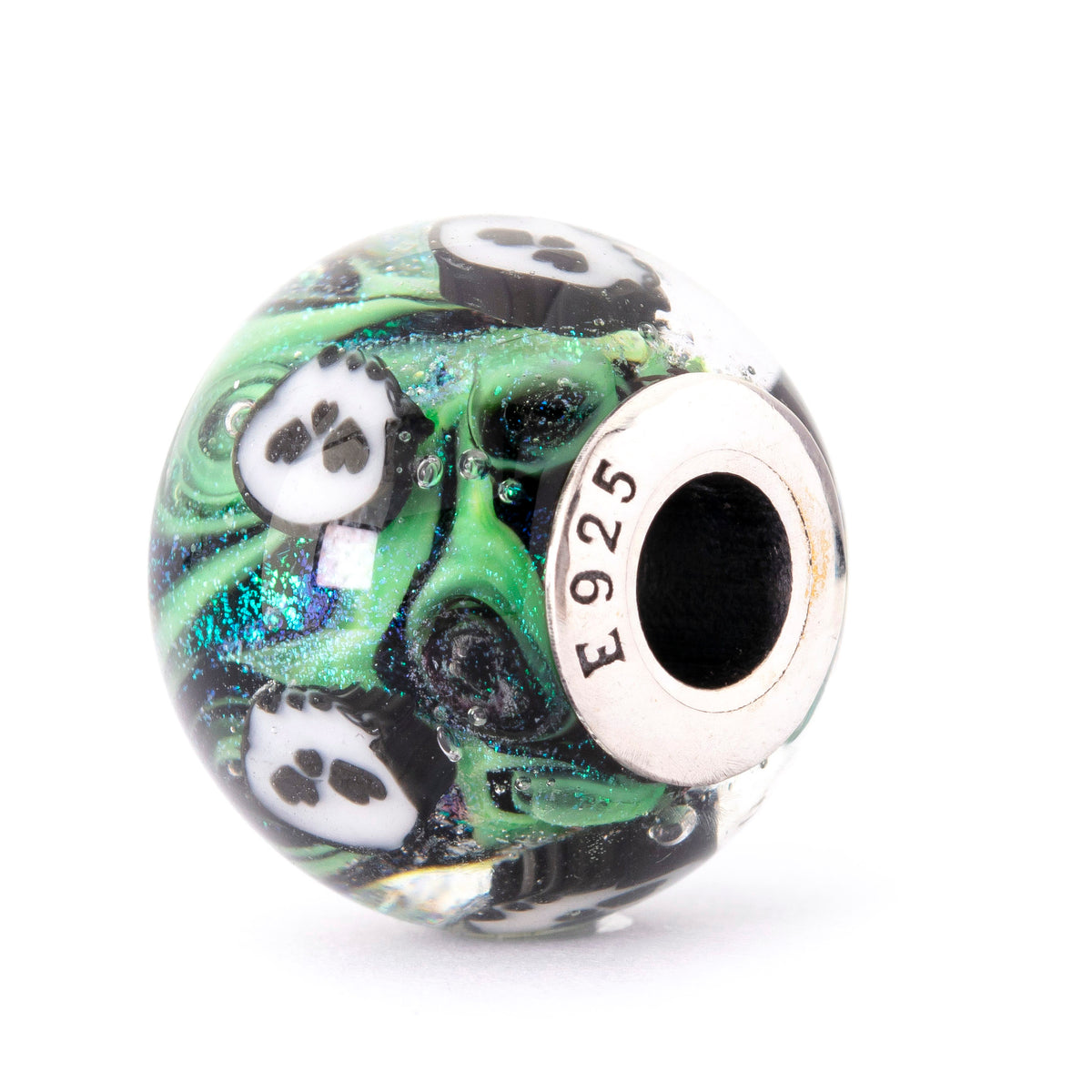 Ghostlight Skulls World — 360° view 24 of 36