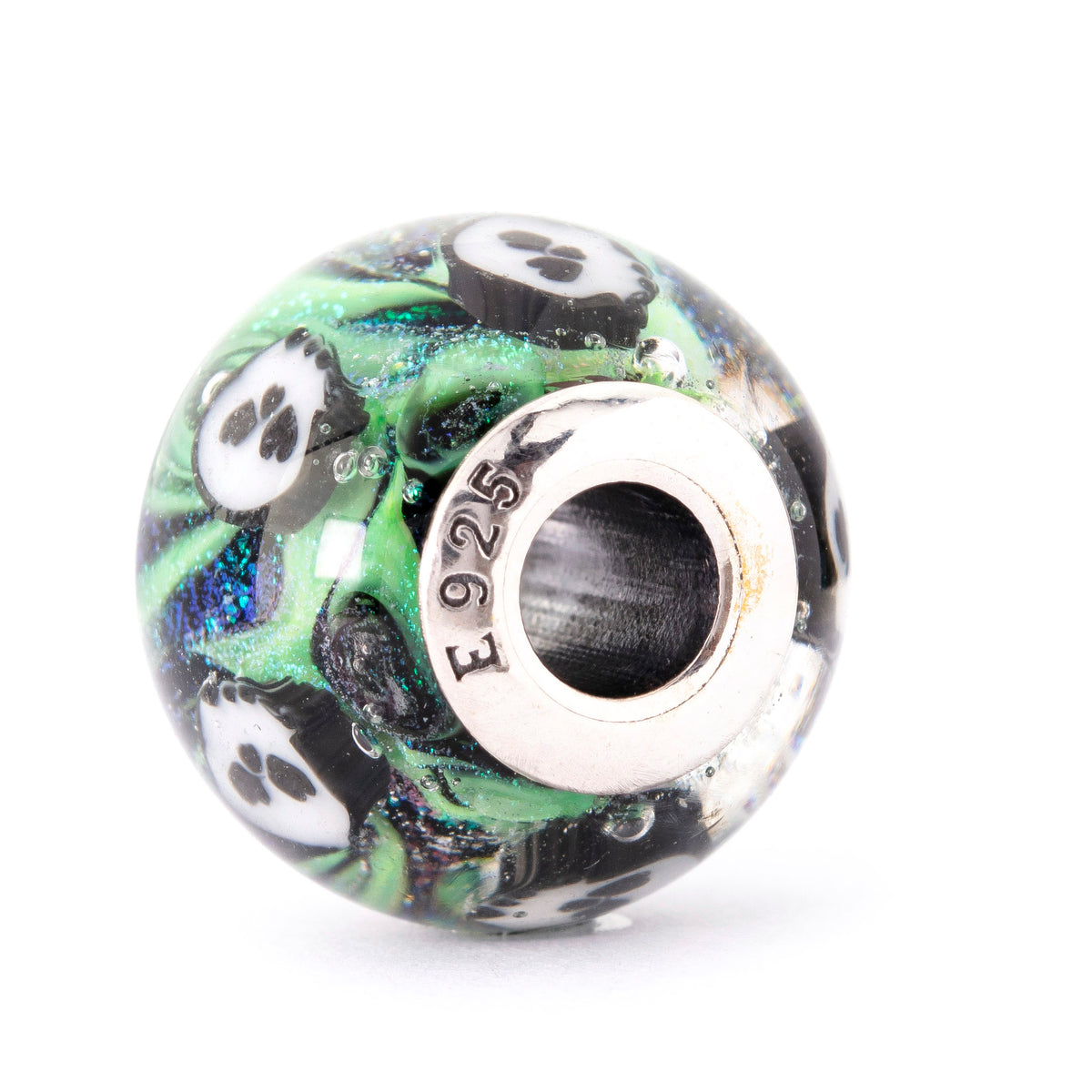 Ghostlight Skulls World — 360° view 26 of 36