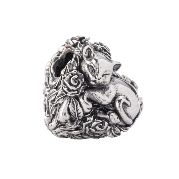 Love Grows in Secret - Sleek Heart