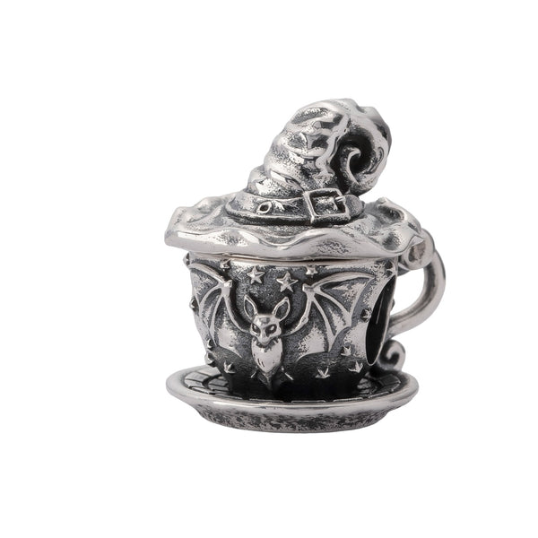 The Witch’s Teacup — 360° view 01 of 36