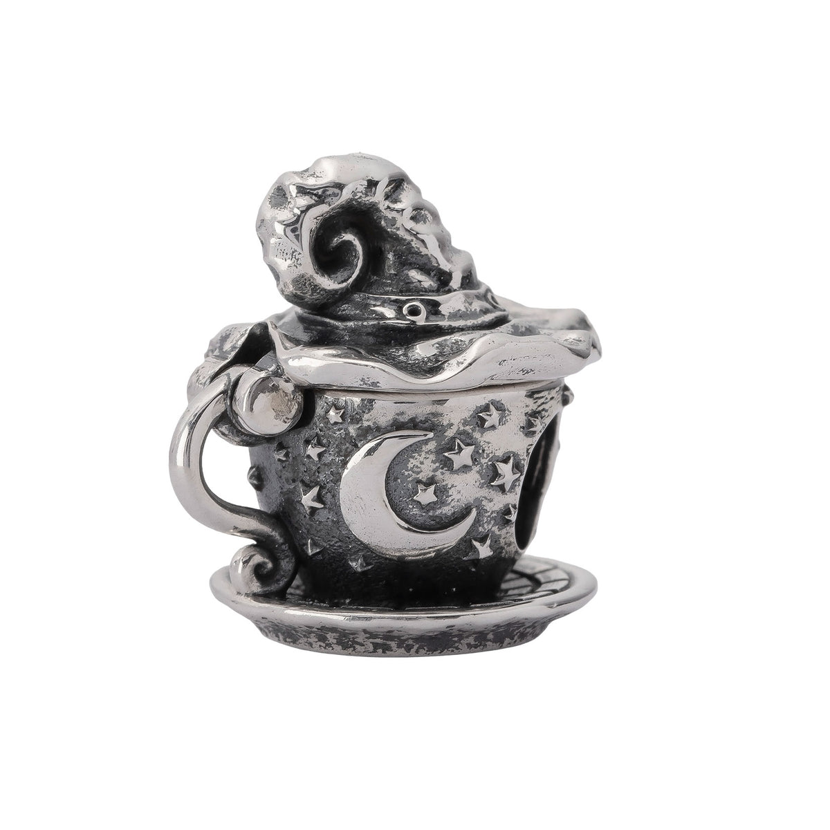 The Witch’s Teacup — 360° view 19 of 36