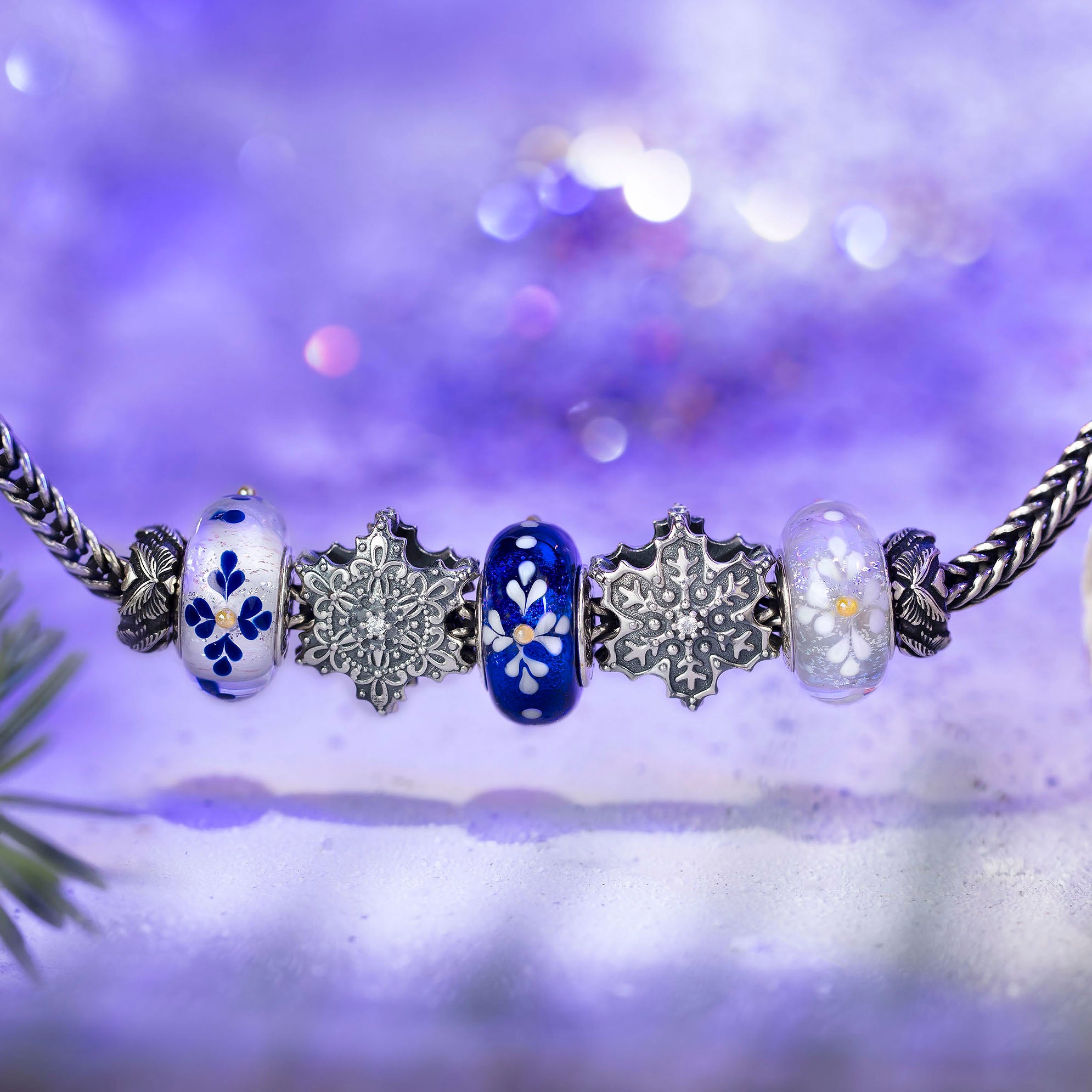 Winter Blossom Court Design Set